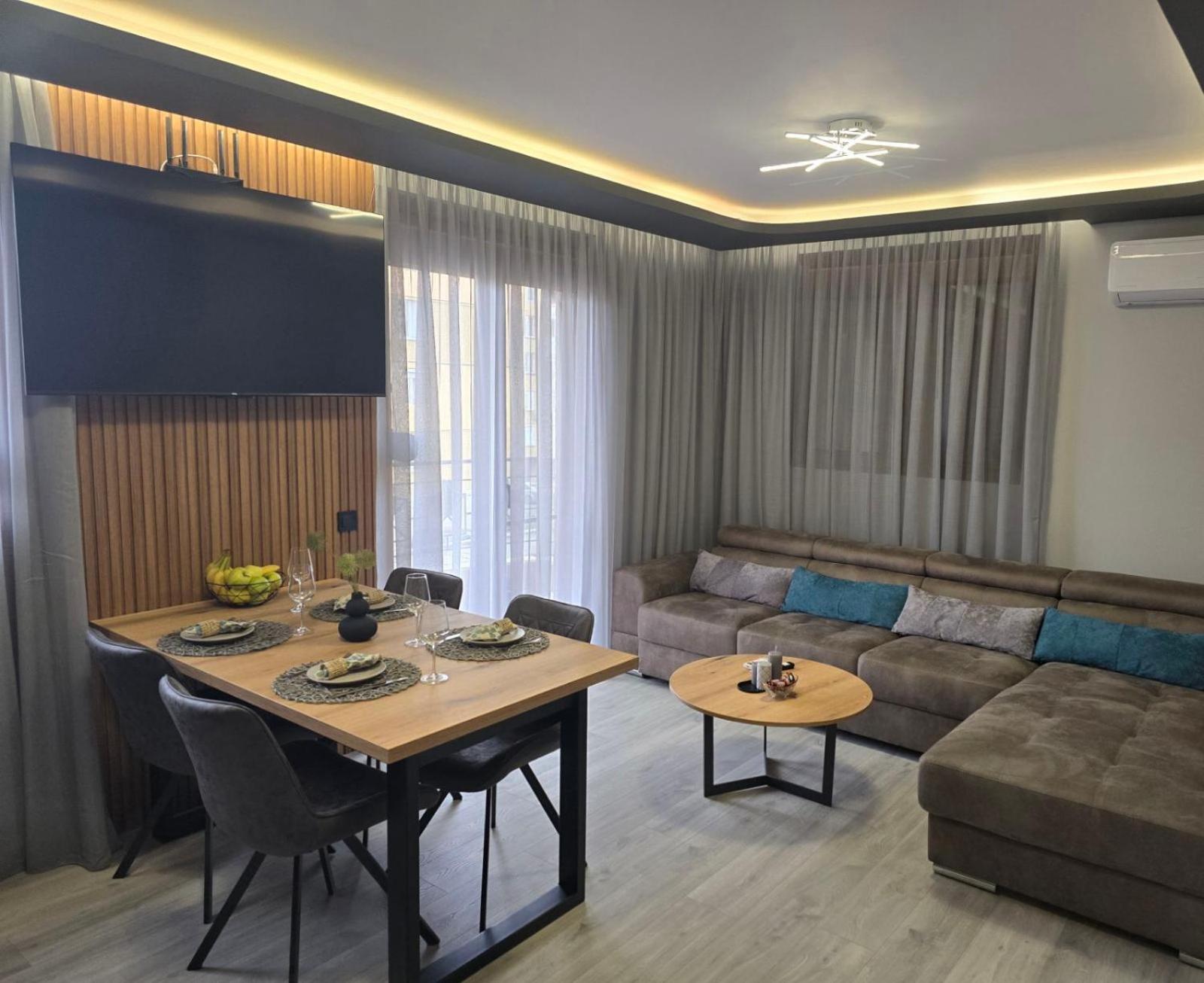 Luxury City Centre Appartment Iva Sliven Ngoại thất bức ảnh
